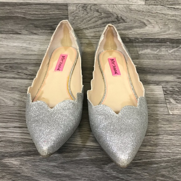 Betsey Johnson Crosbey Silver Glitter Flats - Picture 2 of 6
